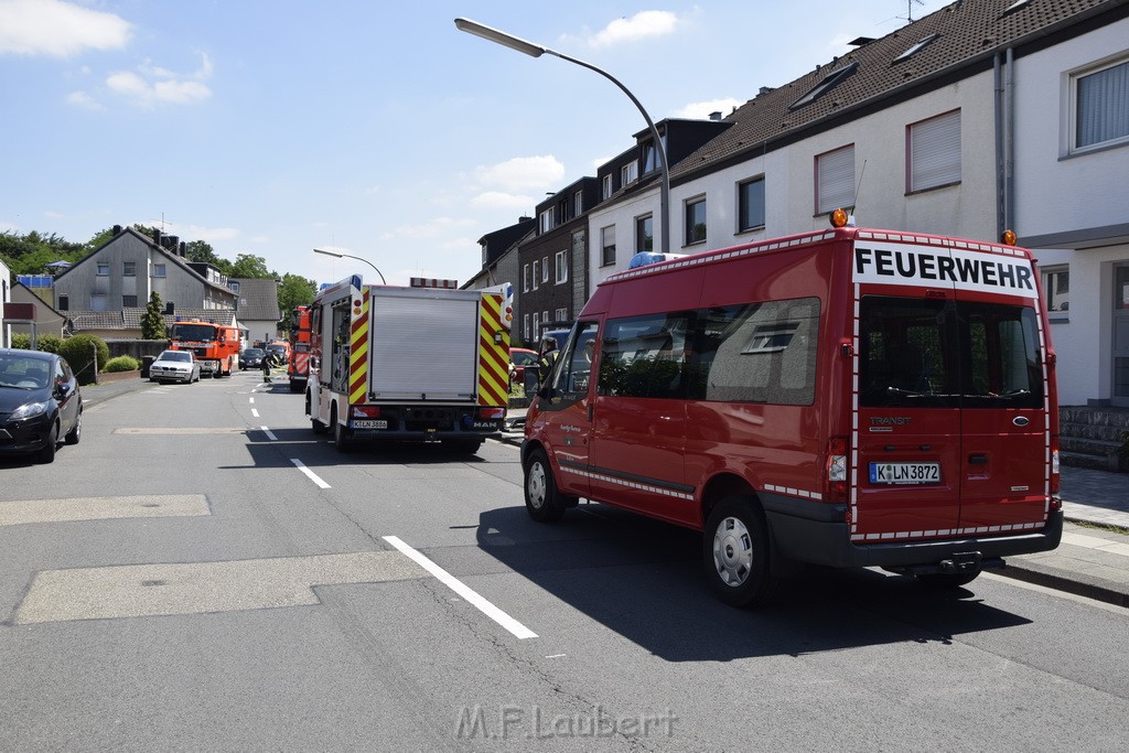 Feuer 1 Koeln Porz Grengel Waldstr P070.JPG - Miklos Laubert